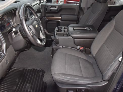 Used 2019 Chevrolet Silverado 1500 LT w/ Texas Edition image 13