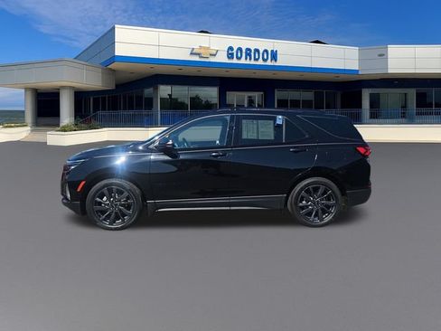 Used 2023 Chevrolet Equinox RS FWD image 2
