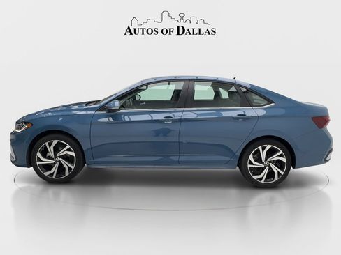 Used 2025 Volkswagen Jetta SEL FWD image 5
