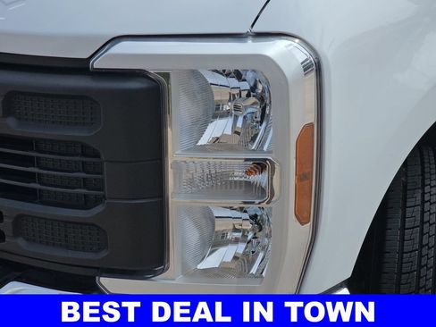 Used 2024 Ford F250 XL w/ XL Chrome Package RWD image 32