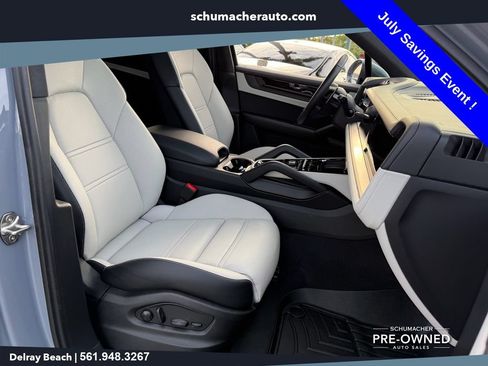 Used 2026 Porsche Cayenne GTS AWD/4WD image 18