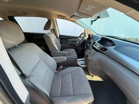 Used 2016 Honda Odyssey LX image 7