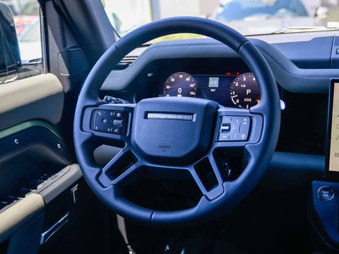 New 2026 Land Rover Defender 110 X-Dynamic SE AWD/4WD image 15
