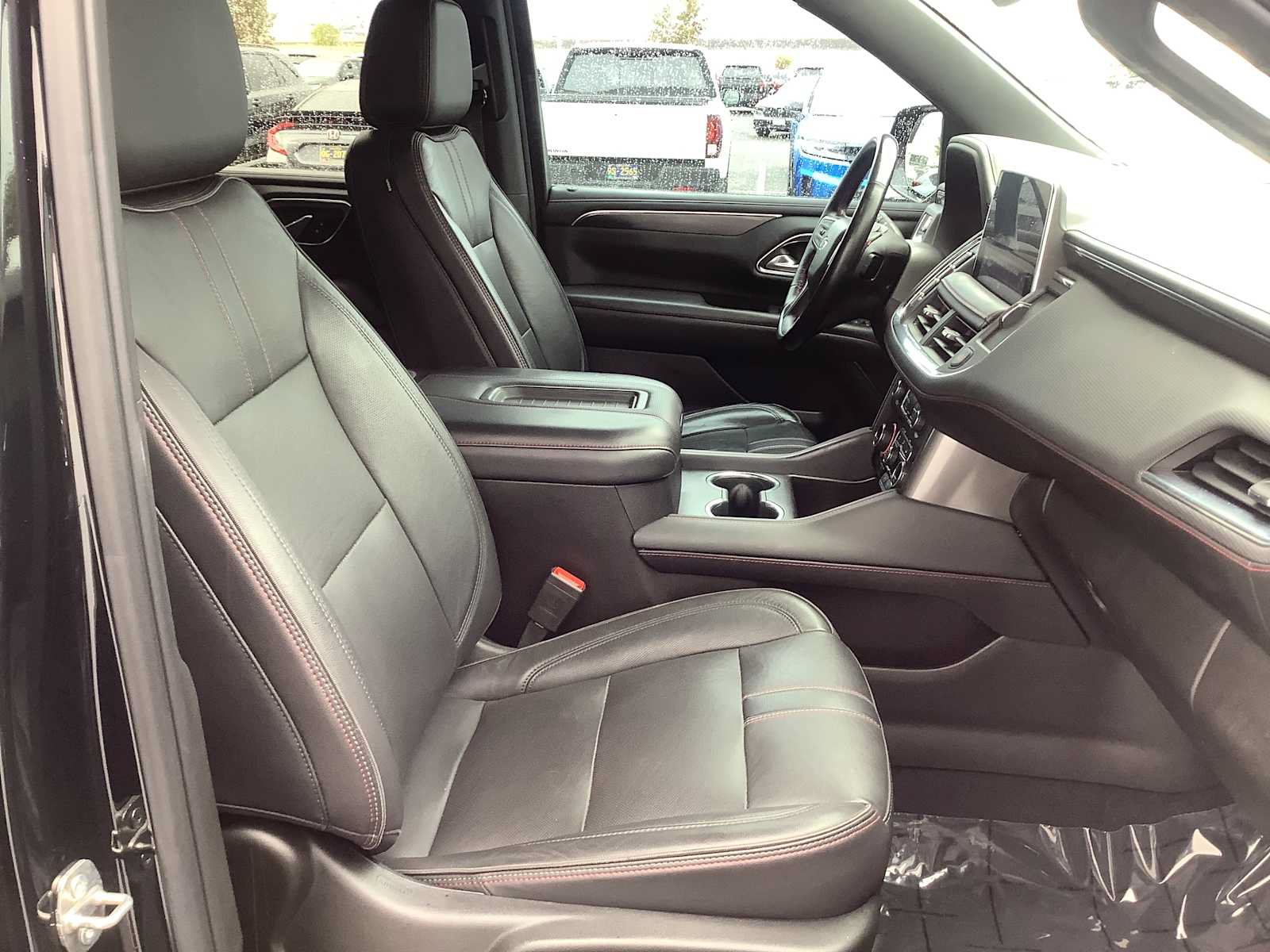 Used 2021 Chevrolet Tahoe RST w/ Luxury Package AWD/4WD image 15
