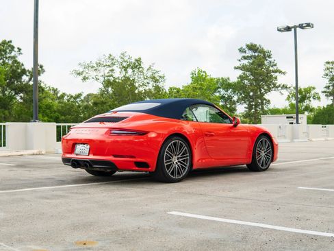 Used 2019 Porsche 911 Carrera S RWD image 11