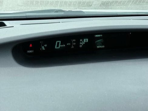 Used 2015 Toyota Prius Four w/ Deluxe Solar Roof Package FWD image 21