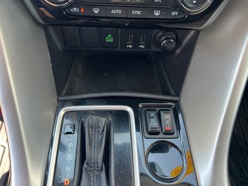 Used 2020 Mitsubishi Eclipse Cross SE FWD image 33
