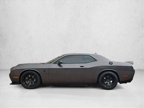 Used 2023 Dodge Challenger SRT Hellcat RWD image 9