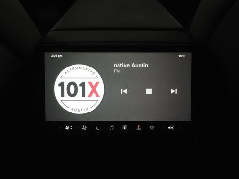 Used 2025 Tesla Model 3 Long Range image 24