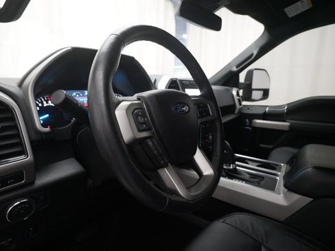 Used 2020 Ford F150 Lariat w/ Equipment Group 502A Luxury AWD/4WD image 8
