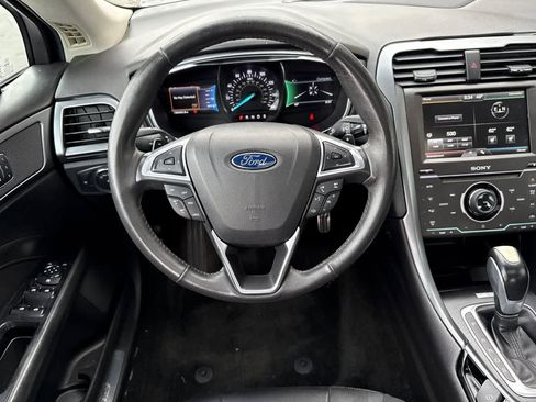 Used 2015 Ford Fusion Titanium image 15