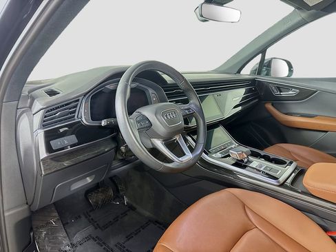 Used 2020 Audi Q7 2.0T Premium w/ Convenience Package AWD/4WD image 10