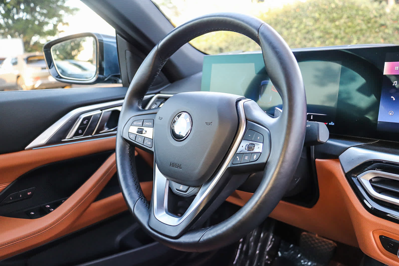 Used 2024 BMW 430i Convertible w/ Premium Package RWD image 22