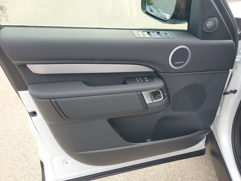 New 2026 Land Rover Discovery Dynamic SE AWD/4WD image 7