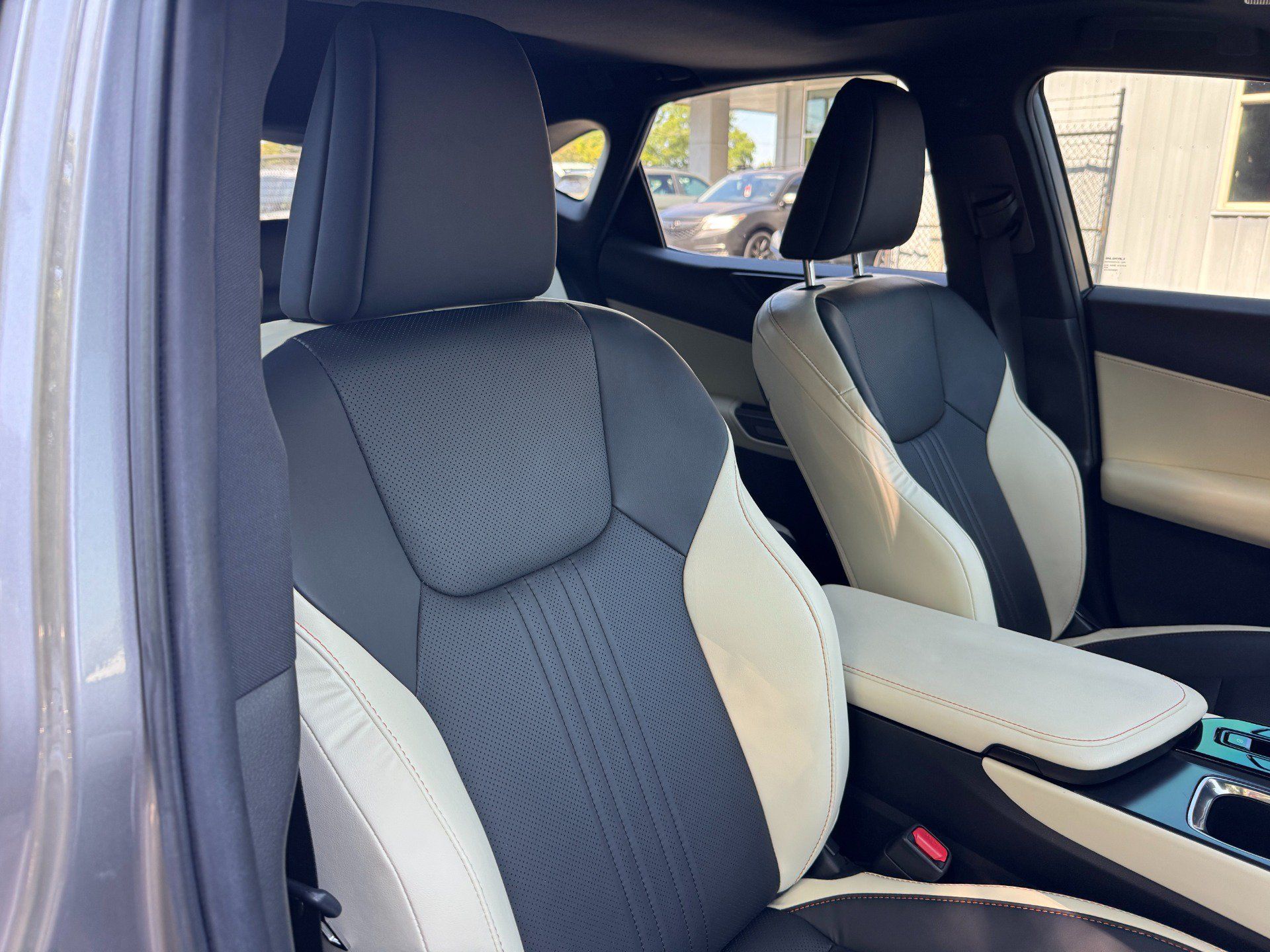 Used 2024 Lexus NX 250 FWD w/ Towing Package (2000 Lbs) image 59