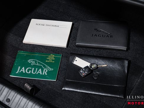 Used 2003 Jaguar XK8 Coupe image 35