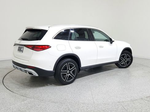 New 2026 Mercedes-Benz GLC 300 image 3