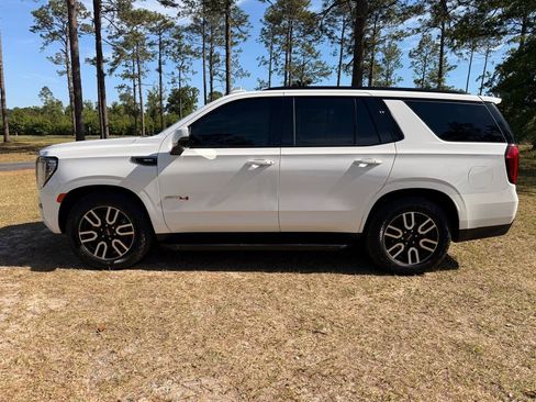 Used 2023 GMC Yukon AT4 AWD/4WD image 2