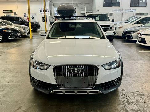 Used 2013 Audi A4 Prestige w/ Prestige Pkg AWD/4WD image 2