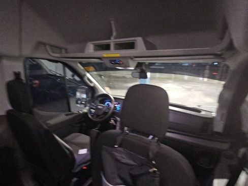 Used 2024 Ford Transit 350 XLT image 45