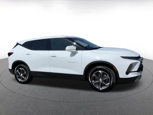 Used 2025 Chevrolet Blazer LT image 15