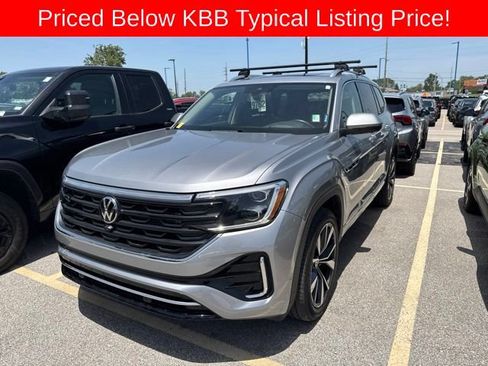 Used 2024 Volkswagen Atlas SEL Premium R-Line AWD/4WD image 2