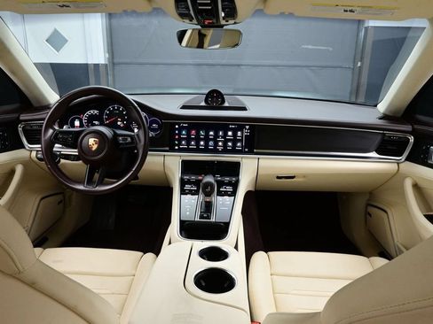 Certified 2023 Porsche Panamera 4 Platinum Edition AWD/4WD image 21