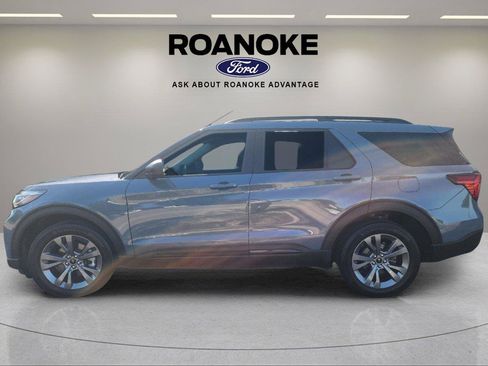 Used 2026 Ford Explorer Active w/ Active Comfort Package AWD/4WD image 12