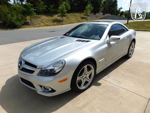 Used 2009 Mercedes-Benz SL 550 image 8