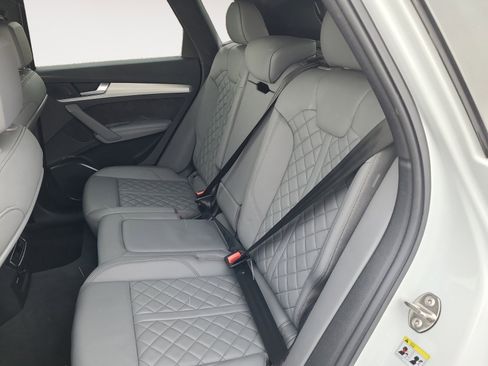 Used 2019 Audi SQ5 Premium Plus w/ Premium Plus Package image 13