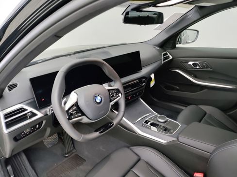 Used 2025 BMW 330i Sedan w/ Convenience Package image 14