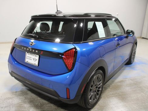 Certified 2025 MINI Cooper S image 8