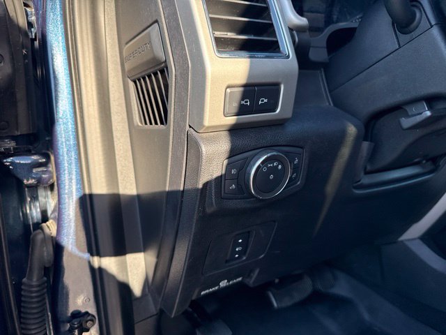 Used 2019 Ford F250 Lariat w/ Lariat Value Package AWD/4WD image 17