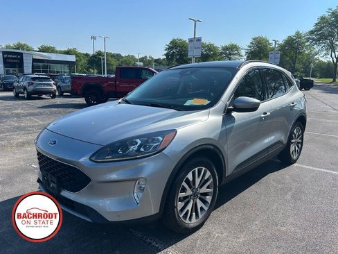 Used 2022 Ford Escape Titanium w/ Class II Trailer Tow Package AWD/4WD image 1