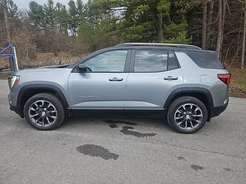 New 2026 GMC Terrain Elevation w/ Elevation Premium Package image 2