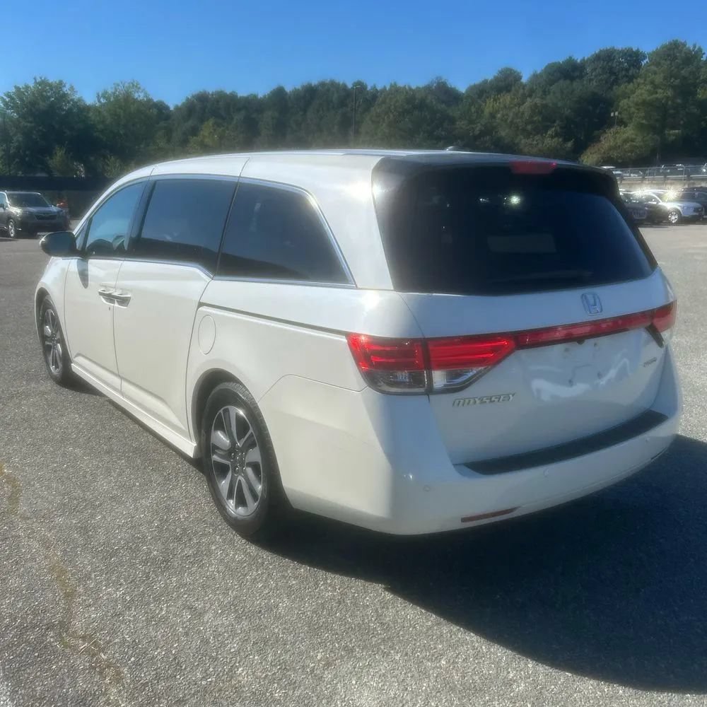 Used 2014 Honda Odyssey Touring image 4