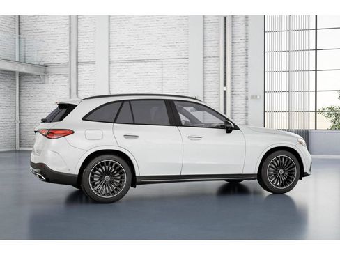 New 2027 Mercedes-Benz GLC 350e 4MATIC image 18