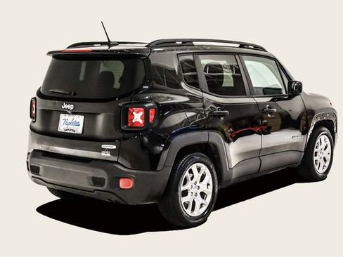 Used 2017 Jeep Renegade Latitude image 6