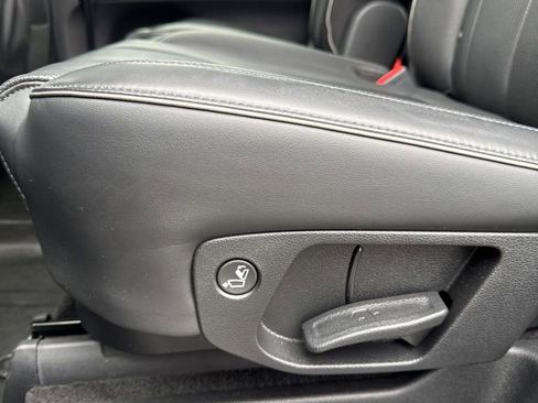 Used 2022 Hyundai Palisade Calligraphy image 36