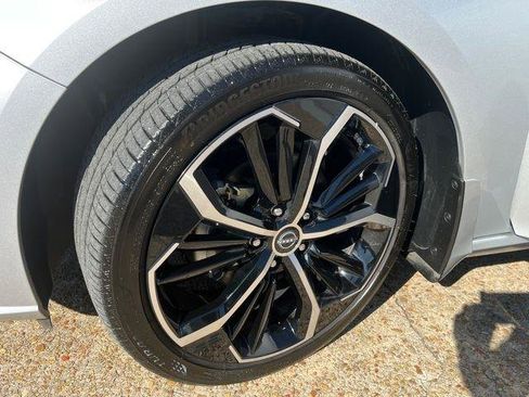 Used 2024 Nissan Altima 2.5 SR w/ SR Premium Package FWD image 11