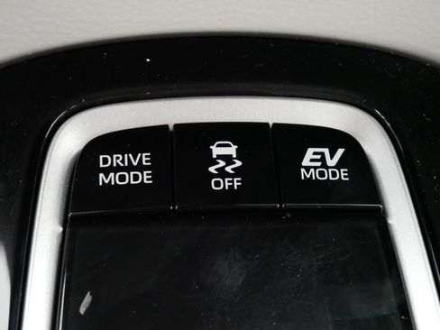 Certified 2025 Toyota Corolla LE w/ Convenience Package image 28