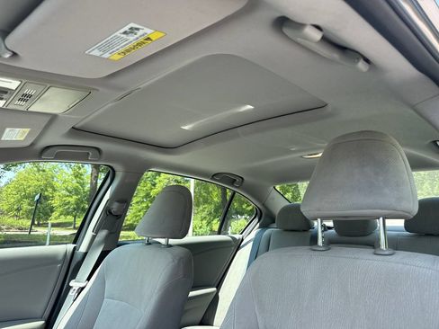 Used 2014 Honda Accord EX image 30