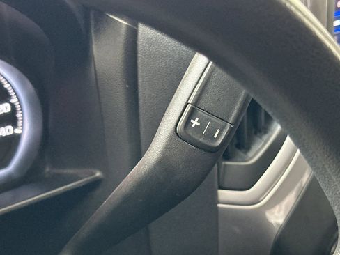 Used 2021 Chevrolet Silverado 1500 Custom image 19