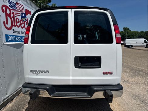 Used 2024 GMC Savana 2500 w/ Driver Convenience Package RWD image 4