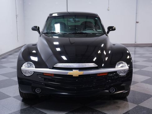 Used 2005 Chevrolet SSR w/ Preferred Equipment Group image 16