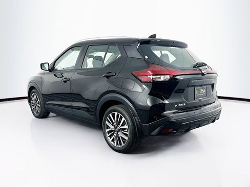Used 2023 Nissan Kicks SV image 5