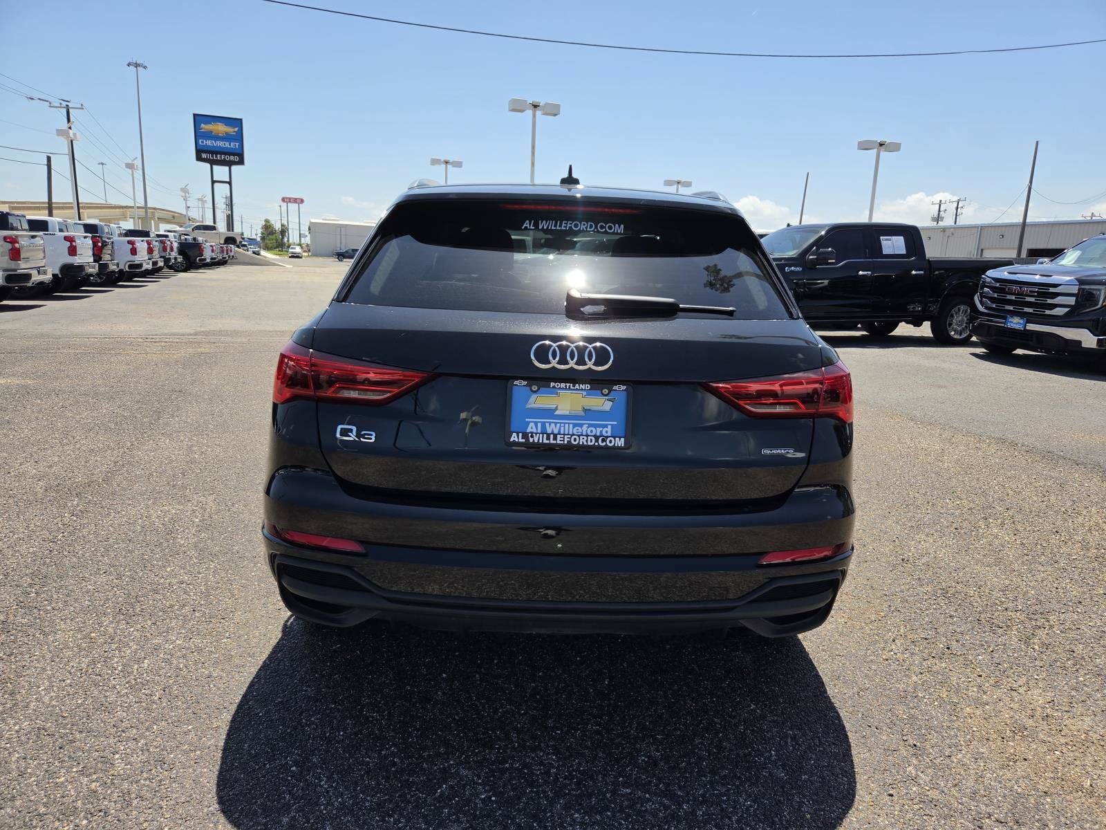 Used 2025 Audi Q3 2.0T Premium AWD/4WD image 4