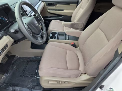 Used 2024 Honda Odyssey EX image 10