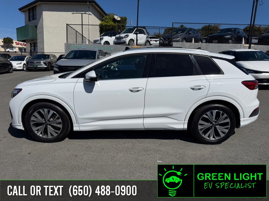 Used 2023 Audi Q4 e-tron Premium Plus w/ Premium Plus RWD image 8