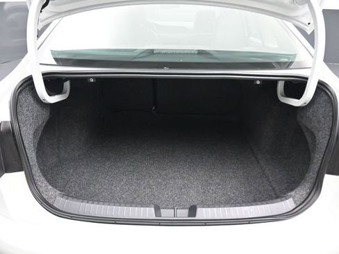Used 2024 Volkswagen Jetta SE FWD image 44